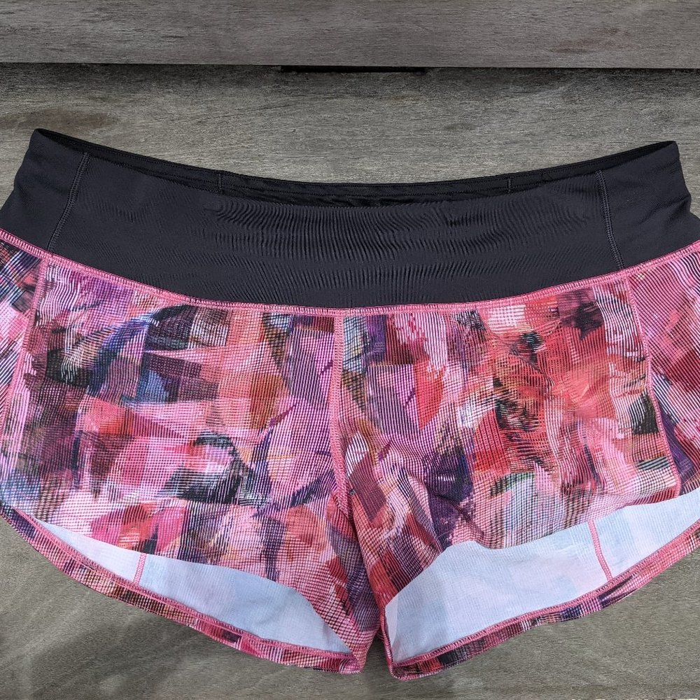 Lululemon Speed Up Shorts 2.5"